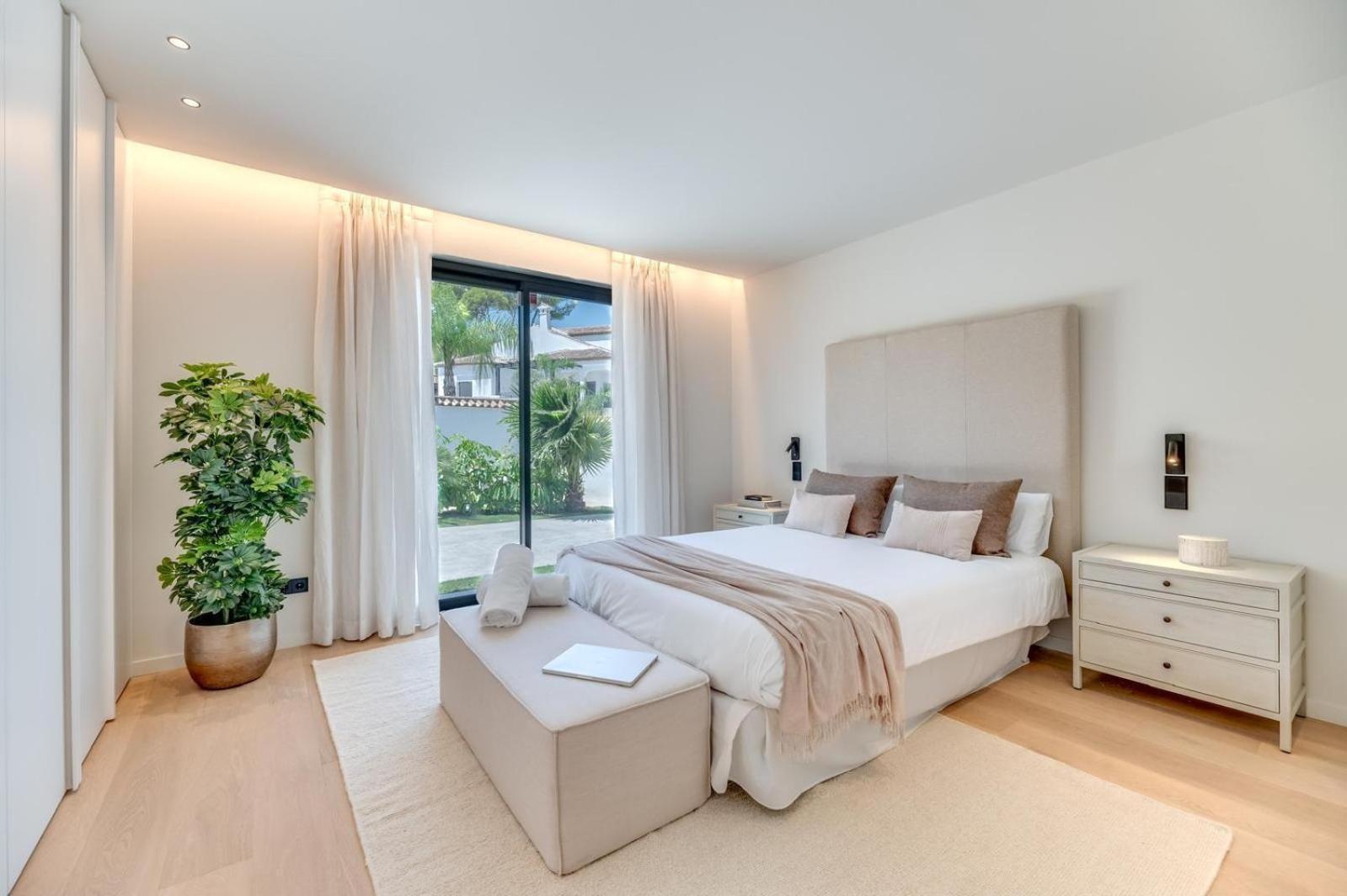 Villa Luxury 5 Bed - Heated Pool *