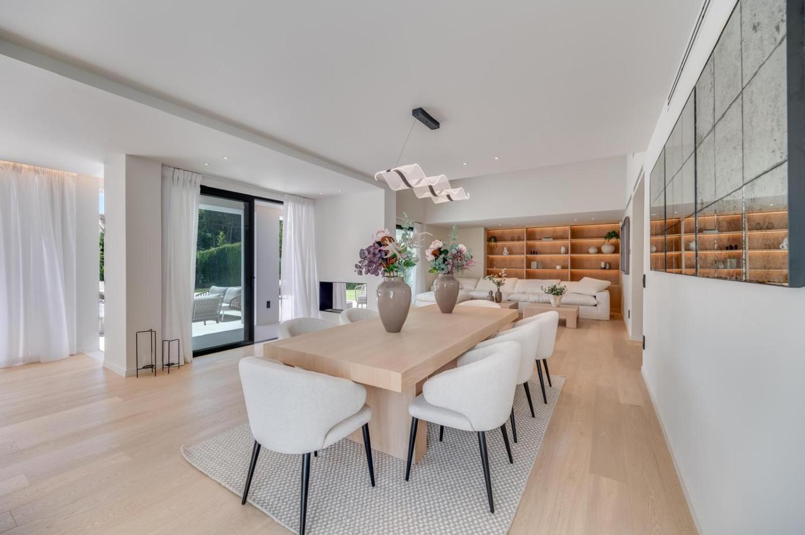 Luxury 5 Bed - Heated Pool Marbella