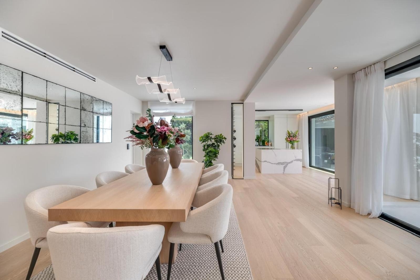 Luxury 5 Bed - Heated Pool