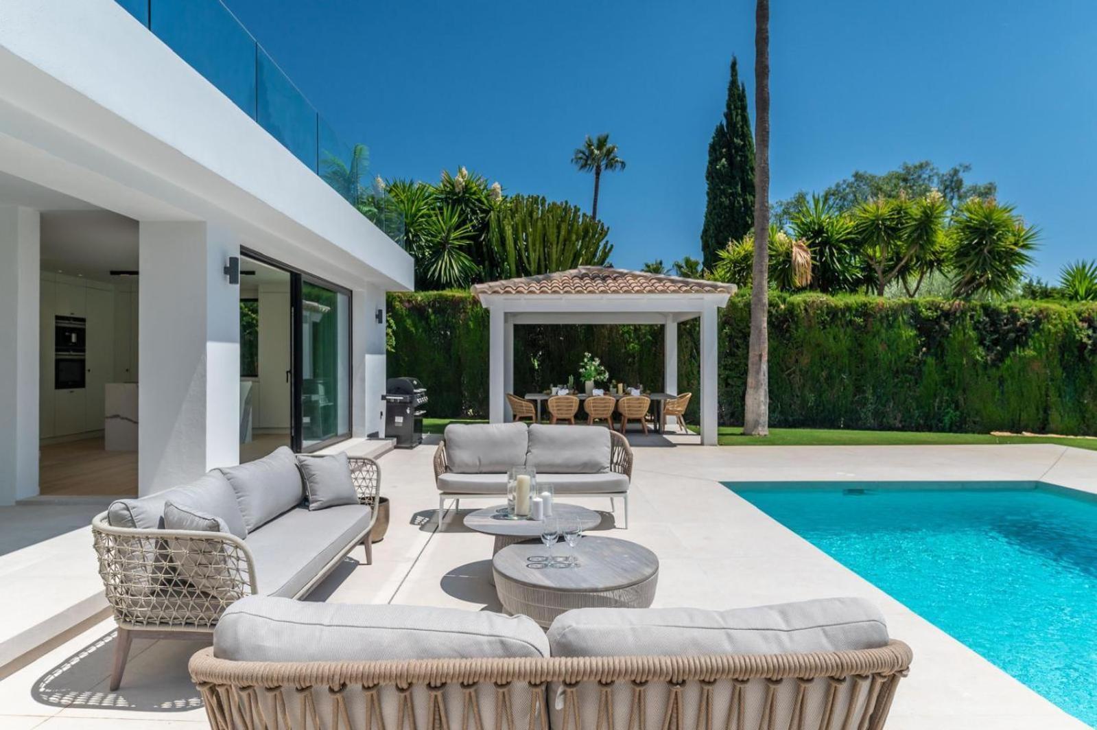 Villa Luxury 5 Bed - Heated Pool Marbella